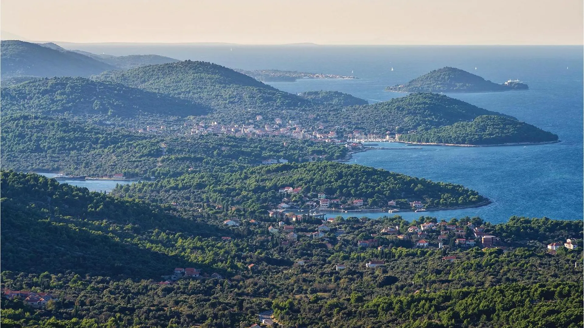 Nice Home In Zizanj With Kitchen Otok Zizanj Holiday home