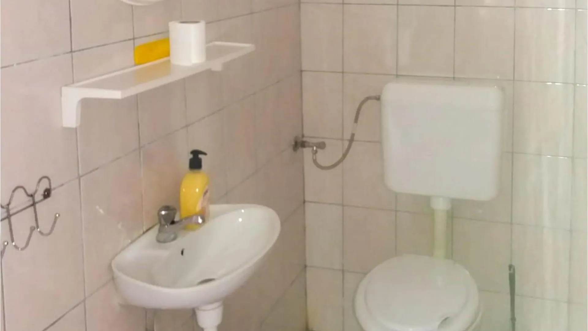 Nice Home In Zizanj With Kitchen Otok Zizanj Holiday home