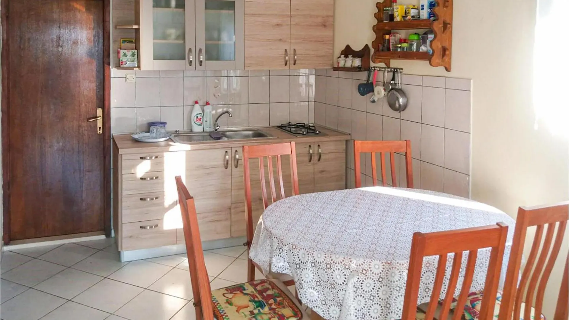 Nice Home In Zizanj With Kitchen Otok Zizanj